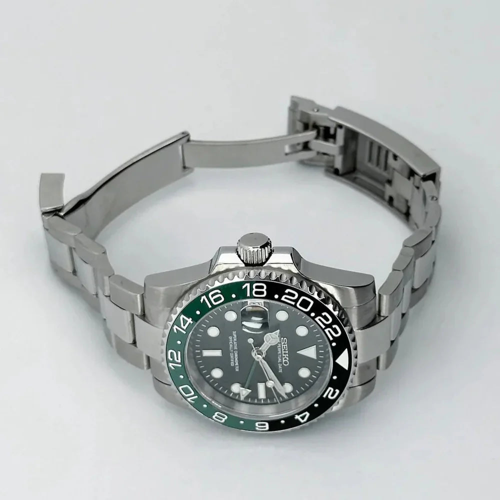 Discover the Power of Personal Style: Why a Custom Wrist Watch is the Ultimate Statement Piece