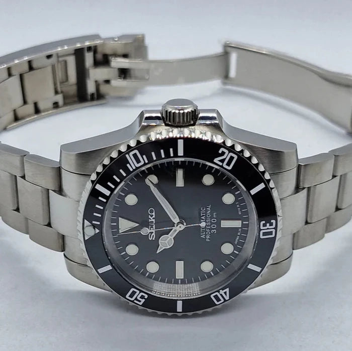 Custom Watch Seimariner Black