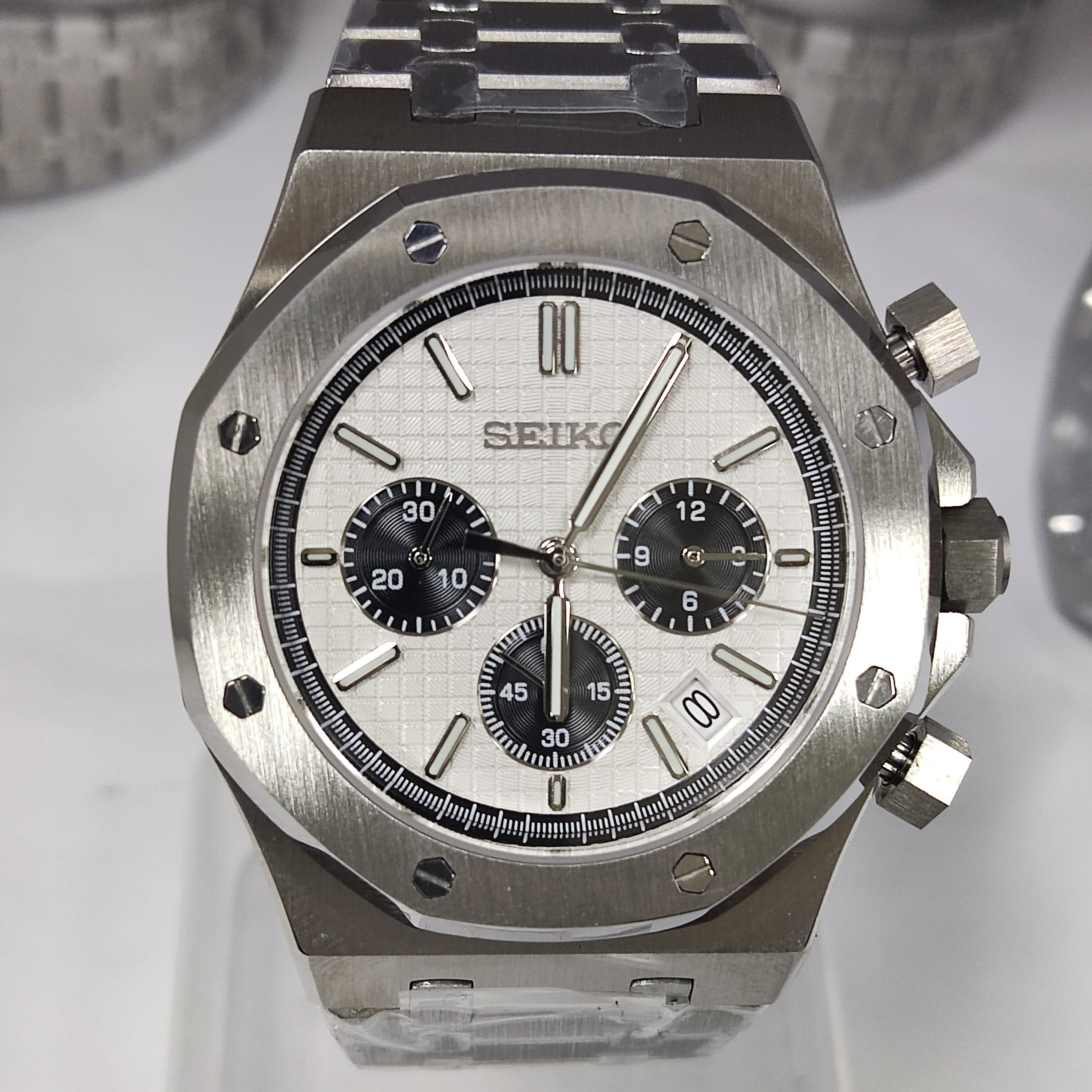 Custom Watch Seiak Chrono Panda